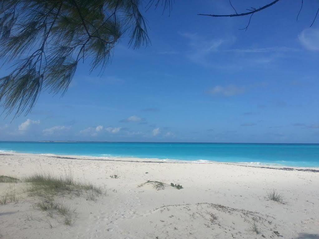 Hotel Augusta Bay Bahamas, Exuma à George Town Extérieur photo